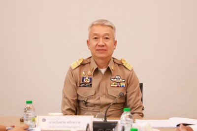 รองผู้ว่าราชการจังหวัดสุราษฎร์ธานี เป็นประธานการประชุมคณะกรร ... พารามิเตอร์รูปภาพ 1