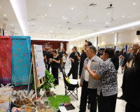 ผู้ว่าราชการจังหวัดสุราษฎร์ธานี เปิดงาน “มหกรรมความสำเร็จการ ... พารามิเตอร์รูปภาพ 2