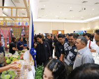 ผู้ว่าราชการจังหวัดสุราษฎร์ธานี เปิดงาน “มหกรรมความสำเร็จการ ... พารามิเตอร์รูปภาพ 9
