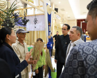 ผู้ว่าราชการจังหวัดสุราษฎร์ธานี เปิดงาน “มหกรรมความสำเร็จการ ... พารามิเตอร์รูปภาพ 14