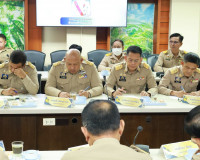 ผู้ว่าฯ สุราษฎร์ธานี ประชุมนายอำเภอ หัวหน้าส่วนราชการ และหัว ... พารามิเตอร์รูปภาพ 25