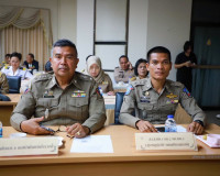 ผู้ว่าฯ สุราษฎร์ธานี ประชุมกรมการจังหวัดและหัวหน้าส่วนราชการ ... พารามิเตอร์รูปภาพ 88