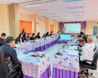 รองผู้ว่าราชการจังหวัดสุราษฎร์ธานี เป็นประธานการประชุม คณะกร ... พารามิเตอร์รูปภาพ 9