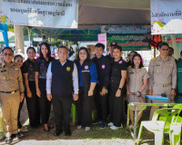 ผู้ว่าฯ สุราษฎร์ธานี นำบริการรัฐถึงชุมชน เปิดโครงการ ‘บำบัดท ... พารามิเตอร์รูปภาพ 6