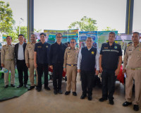 ผู้ว่าฯ สุราษฎร์ธานี นำบริการรัฐถึงชุมชน เปิดโครงการ ‘บำบัดท ... พารามิเตอร์รูปภาพ 9
