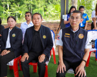 ผู้ว่าฯ สุราษฎร์ธานี นำบริการรัฐถึงชุมชน เปิดโครงการ ‘บำบัดท ... พารามิเตอร์รูปภาพ 35