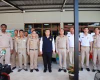 ผู้ว่าฯ สุราษฎร์ธานี นำบริการรัฐถึงชุมชน เปิดโครงการ ‘บำบัดท ... พารามิเตอร์รูปภาพ 46
