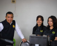 ผู้ว่าฯ สุราษฎร์ธานี นำบริการรัฐถึงชุมชน เปิดโครงการ ‘บำบัดท ... พารามิเตอร์รูปภาพ 48
