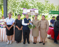 ผู้ว่าฯ สุราษฎร์ธานี นำบริการรัฐถึงชุมชน เปิดโครงการ ‘บำบัดท ... พารามิเตอร์รูปภาพ 52