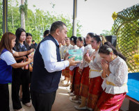 ผู้ว่าฯ สุราษฎร์ธานี นำบริการรัฐถึงชุมชน เปิดโครงการ ‘บำบัดท ... พารามิเตอร์รูปภาพ 65