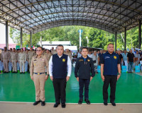 ผู้ว่าฯ สุราษฎร์ธานี นำบริการรัฐถึงชุมชน เปิดโครงการ ‘บำบัดท ... พารามิเตอร์รูปภาพ 111