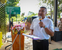 ผู้ว่าฯ สุราษฎร์ธานี นำบริการรัฐถึงชุมชน เปิดโครงการ ‘บำบัดท ... พารามิเตอร์รูปภาพ 114