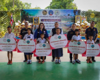 ผู้ว่าฯ สุราษฎร์ธานี นำบริการรัฐถึงชุมชน เปิดโครงการ ‘บำบัดท ... พารามิเตอร์รูปภาพ 122