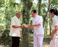รองผู้ว่าราชการจังหวัดสุราษฎร์ธานี เป็นประธาน ฝ่ายฆราวาสในพิ ... พารามิเตอร์รูปภาพ 6