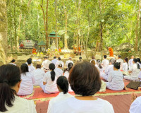 รองผู้ว่าราชการจังหวัดสุราษฎร์ธานี เป็นประธาน ฝ่ายฆราวาสในพิ ... พารามิเตอร์รูปภาพ 13