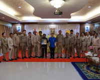 รองผู้ว่าฯ สุราษฎร์ธานี มอบสิ่งของพระราชทานมูลนิธิราชประชานุ ... พารามิเตอร์รูปภาพ 11