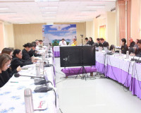 รองผู้ว่าราชการจังหวัดสุราษฎร์ธานี เป็นประธานการประชุม คณะกร ... พารามิเตอร์รูปภาพ 8
