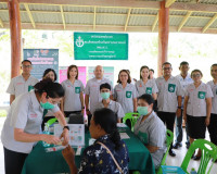 รองผู้ว่าราชการจังหวัดสุราษฎร์ธานี เป็นประธานพิธีเปิดหน่วยแพ ... พารามิเตอร์รูปภาพ 9