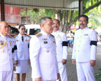 พระบาทสมเด็จพระเจ้าอยู่หัว ทรงพระกรุณาโปรดพระราชทานผ้าไตร น้ ... พารามิเตอร์รูปภาพ 31