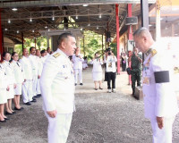 พระบาทสมเด็จพระเจ้าอยู่หัว ทรงพระกรุณาโปรดพระราชทานผ้าไตร น้ ... พารามิเตอร์รูปภาพ 57