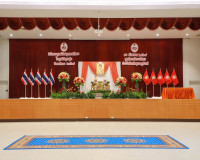 รองผู้ว่าฯ สุราษฎร์ธานี เป็นประธานพิธีมอบทุนการศึกษามูลนิธิค ... พารามิเตอร์รูปภาพ 23