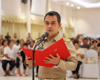รองผู้ว่าฯ สุราษฎร์ธานี เป็นประธานพิธีมอบทุนการศึกษามูลนิธิค ... พารามิเตอร์รูปภาพ 29