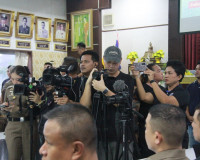 รอง ผบ.ตร. ลงพื้นที่สุราษฎร์ธานี ผนึกกำลังร่วมกรมการปกครองแล ... พารามิเตอร์รูปภาพ 12