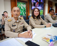 ผู้ว่าฯ สุราษฎร์ธานี นำส่วนราชการร่วมประชุมขับเคลื่อนภารกิจส ... พารามิเตอร์รูปภาพ 12