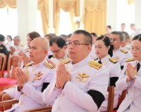 จังหวัดสุราษฎร์ธานี จัดพิธีบำเพ็ญกุศลและทำบุญตักบาตร ในวาระค ... พารามิเตอร์รูปภาพ 1