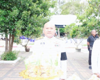 จังหวัดสุราษฎร์ธานี จัดพิธีบำเพ็ญกุศลและทำบุญตักบาตร ในวาระค ... พารามิเตอร์รูปภาพ 7