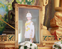 จังหวัดสุราษฎร์ธานี จัดพิธีบำเพ็ญกุศลและทำบุญตักบาตร ในวาระค ... พารามิเตอร์รูปภาพ 8