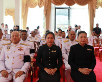 จังหวัดสุราษฎร์ธานี จัดพิธีบำเพ็ญกุศลและทำบุญตักบาตร ในวาระค ... พารามิเตอร์รูปภาพ 27