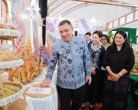 สุราษฎร์ธานี แถลงข่าวเตรียมจัดงานประเพณีชักพระ–ทอดผ้าป่าและแ ... พารามิเตอร์รูปภาพ 19