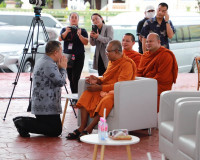 สุราษฎร์ธานี แถลงข่าวเตรียมจัดงานประเพณีชักพระ–ทอดผ้าป่าและแ ... พารามิเตอร์รูปภาพ 50