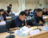 รองผู้ว่าฯ สุราษฎร์ธานี ประชุม ศอ.ปส.จ.สฎ. เดินหน้ากวาดล้างย ... พารามิเตอร์รูปภาพ 9