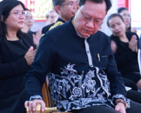 รองผู้ว่าราชการจังหวัดสุราษฎร์ธานี เป็นประธาน ในพิธีสวดพระพุ ... พารามิเตอร์รูปภาพ 6
