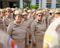 จังหวัดสุราษฎร์ธานี จัดกิจกรรมเคารพธงชาติ เนื่องใน "วันพระรา ... พารามิเตอร์รูปภาพ 17