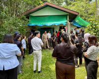 รองผู้ว่าฯ สุราษฎร์ธานี ตรวจเยี่ยมให้กำลังใจครัวเรือนเปราะบา ... พารามิเตอร์รูปภาพ 1