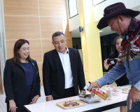 ผู้ว่าฯ สุราษฎร์ธานี เปิดโครงการ “ปาล์มคูณสอง” ผนึกกำลังรัฐ– ... พารามิเตอร์รูปภาพ 12
