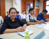 ผู้ว่าฯ สุราษฎร์ธานี ประชุมติดตามสถานการณ์บุคคลต่างด้าวประกอ ... พารามิเตอร์รูปภาพ 14