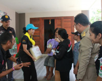 ผู้ว่าฯ สุราษฎร์ธานีห่วงใยประชาชนกลุ่มเปราะบาง มอบหน่วยงานที ... พารามิเตอร์รูปภาพ 31