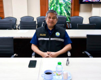 รองผู้ว่าฯ สุราษฎร์ธานี ร่วมประชุมติดตามสถานการณ์และการให้คว ... พารามิเตอร์รูปภาพ 1