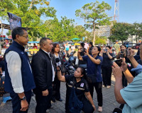 ผู้ว่าฯ สุราษฎร์ธานี เยี่ยมชมจุดจำหน่ายสินค้าโครงการ “ไทยช่ว ... พารามิเตอร์รูปภาพ 15
