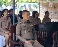 จังหวัดสุราษฎร์ธานี เชิญสิ่งของพระราชทาน มอบแก่ครอบครัวผู้ปร ... พารามิเตอร์รูปภาพ 10