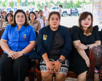 จังหวัดสุราษฎร์ธานี เชิญสิ่งของพระราชทาน มอบแก่ครอบครัวผู้ปร ... พารามิเตอร์รูปภาพ 20