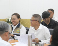 จังหวัดสุราษฎร์ธานีประชุมเตรียมความพร้อมฝ่ายจัดเรือพนมพระทาง ... พารามิเตอร์รูปภาพ 12