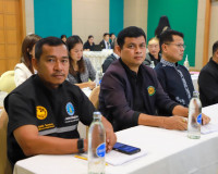 ผู้ว่าฯ สุราษฎร์ธานี ต้อนรับรองปลัดกระทรวงมหาดไทย เปิดเวทีภา ... พารามิเตอร์รูปภาพ 1