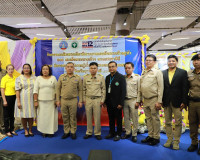 ผู้ว่าฯ สุราษฎร์ธานี เปิดกิจกรรมเฉลิมพระเกียรติพระบาทสมเด็จพ ... พารามิเตอร์รูปภาพ 5