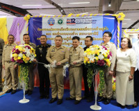 ผู้ว่าฯ สุราษฎร์ธานี เปิดกิจกรรมเฉลิมพระเกียรติพระบาทสมเด็จพ ... พารามิเตอร์รูปภาพ 7