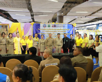 ผู้ว่าฯ สุราษฎร์ธานี เปิดกิจกรรมเฉลิมพระเกียรติพระบาทสมเด็จพ ... พารามิเตอร์รูปภาพ 10